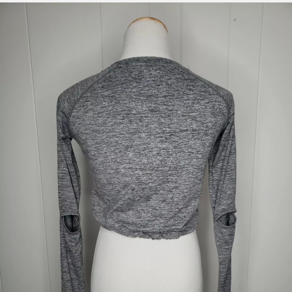 Gymshark Heather Gray Toggle Drawstring Waist Cropped Long Sleeve Athletic Top S - Picture 5 of 11